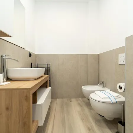 Cozy With Wifi And Ac & Parking شقة ميلان