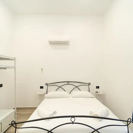 Cozy With Wifi And Ac & Parking * ميلان