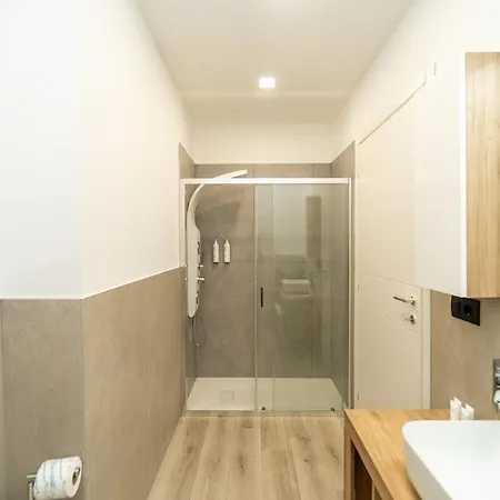 Appartamento Cozy With Wifi And Ac & Parking Milano