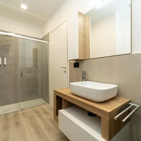Cozy With Wifi And Ac & Parking Appartamento Milano