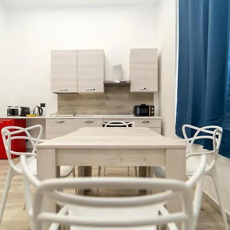 Appartamento Cozy With Wifi And Ac & Parking Milano