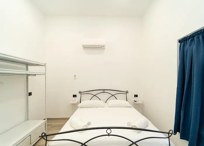 Cozy With Wifi And Ac & Parking * ميلان