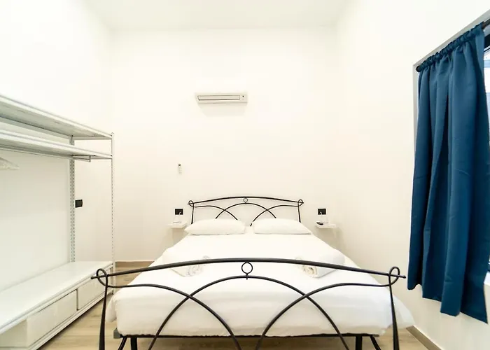 Cozy With Wifi And Ac & Parking ميلان